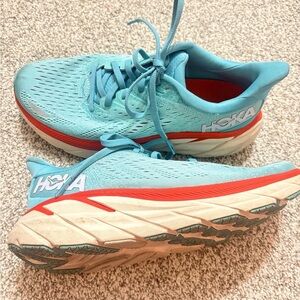 Hoka Clifton 8